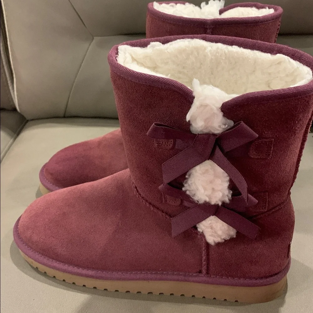 Uggs Koolaburra Women's Plush-Lined Bow Accent MidCalf Boots Size 9 NEW Burgundy